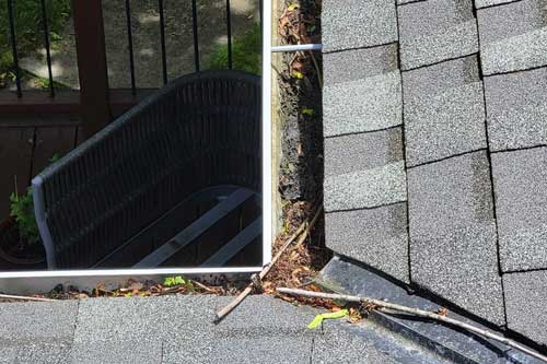 Camas Clogged Gutters Clear Camas clogged gutters in WA near 98607