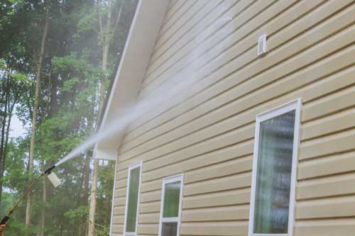 Top-notch Vancouver pressure washing in WA near 98682