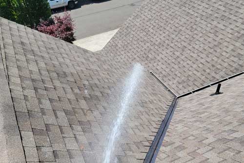 Quick Vancouver roof washing in WA near 98682