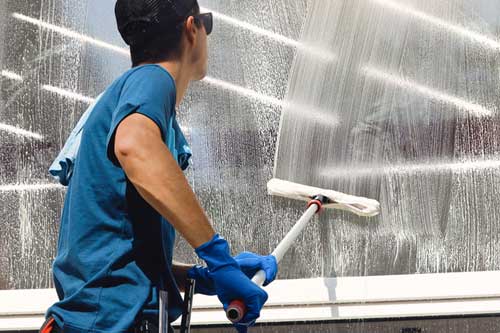 Washougal Window Washing Team in WA near 98607