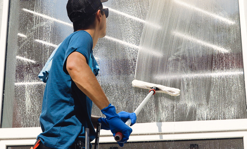 Reliable Vancouver window washers in WA near 98682